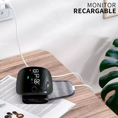Monitor de Presión Arterial de Muñeca con Voz en Español – USB Recargable